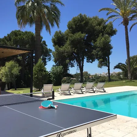 Villa Moderna En